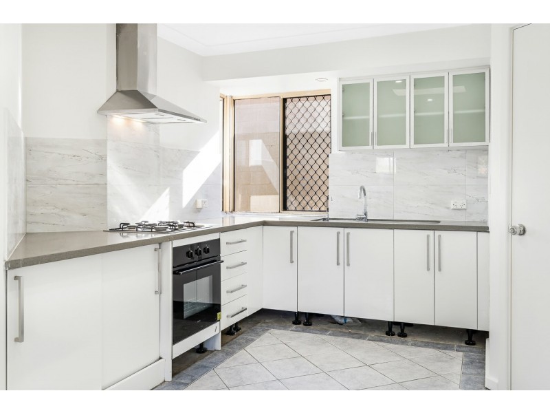 15B Dunnell Street, Maddington WA 6109