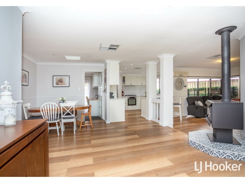 9 Bottlebrush Drive, Thornlie WA 6108