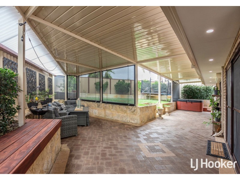 9 Bottlebrush Drive, Thornlie WA 6108