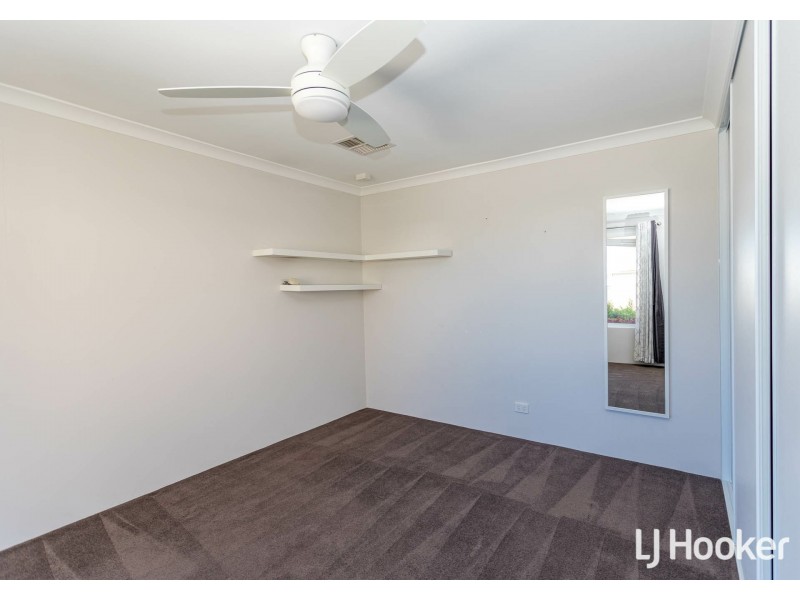 37 Davenport Approach, Wandi WA 6167