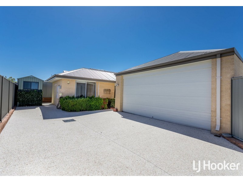 37 Davenport Approach, Wandi WA 6167