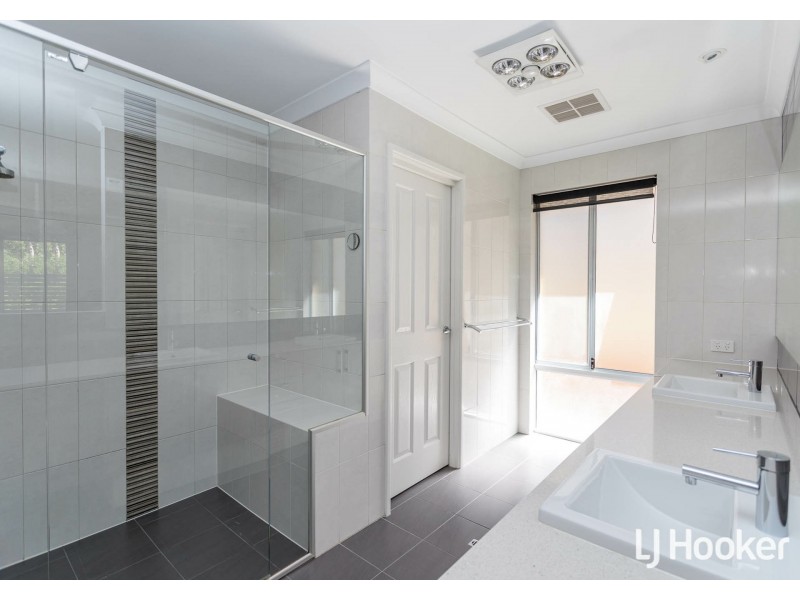 37 Davenport Approach, Wandi WA 6167