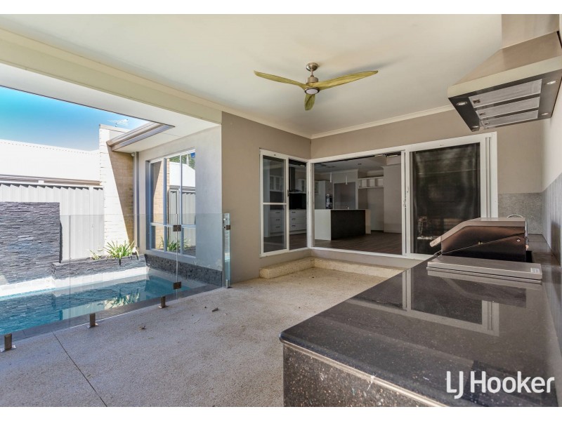 37 Davenport Approach, Wandi WA 6167