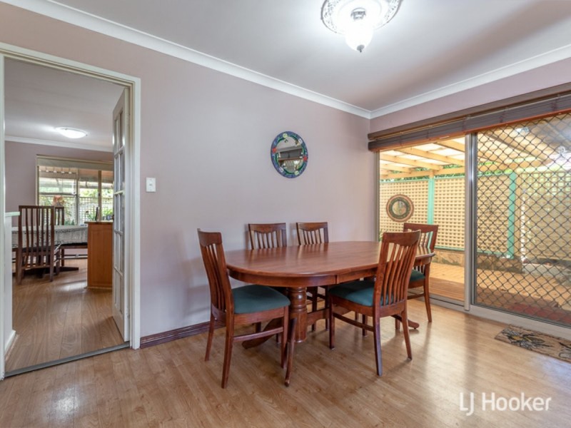 11 Chesterton Street, Thornlie WA 6108