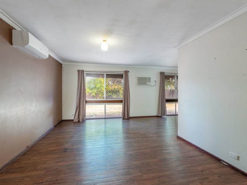 10 Camberley Street, Thornlie WA 6108