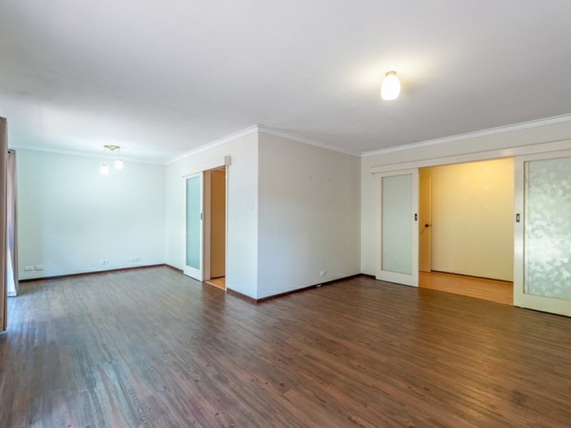 10 Camberley Street, Thornlie WA 6108