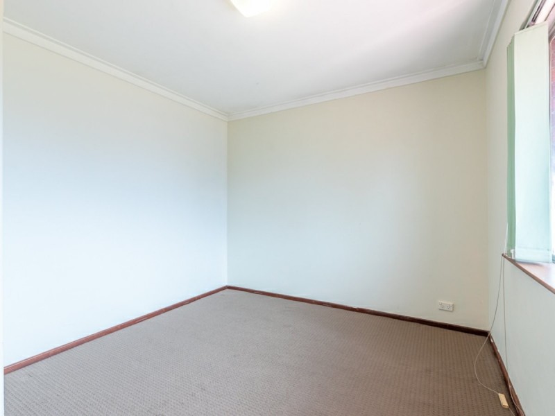 10 Camberley Street, Thornlie WA 6108