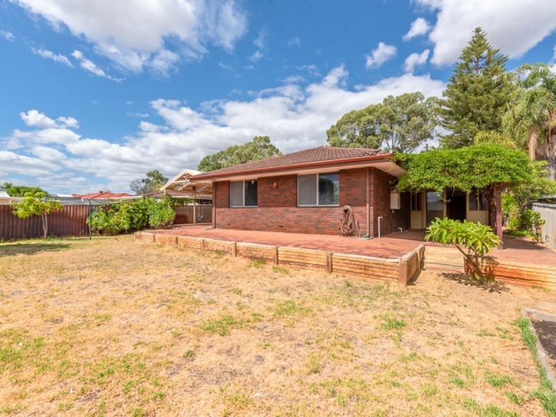 10 Camberley Street, Thornlie WA 6108