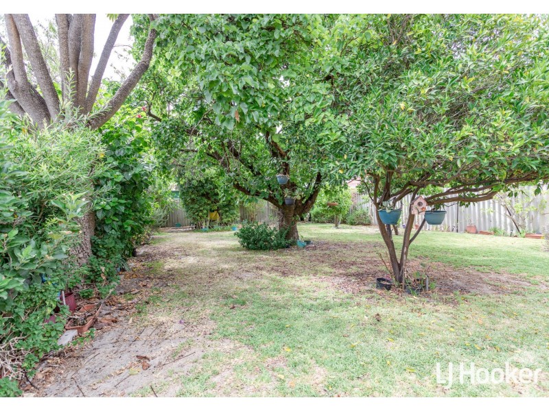 22 Selby Street, Thornlie WA 6108