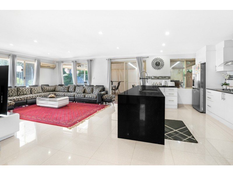 48 Hillegine Court, Gosnells WA 6110