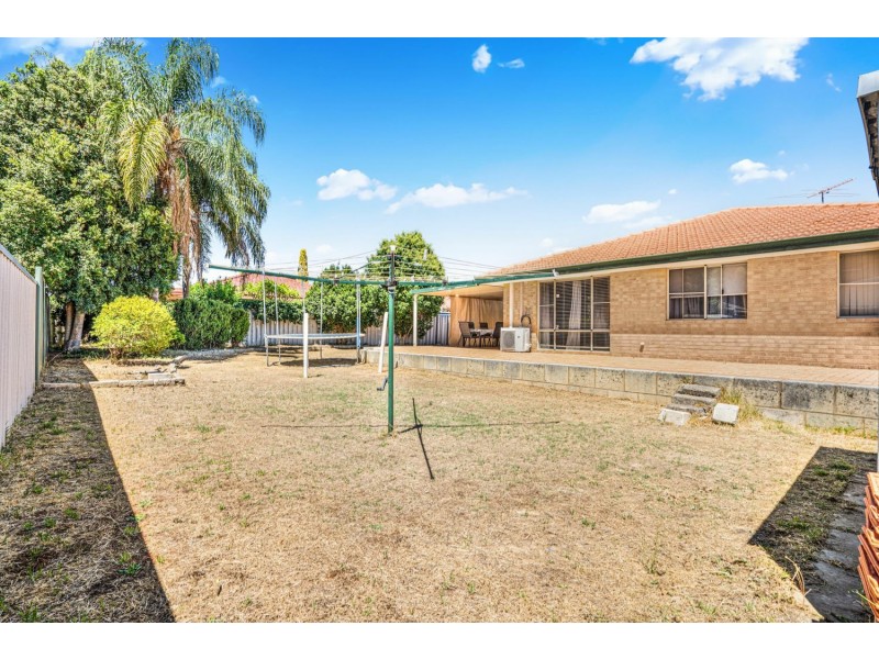 48 Hillegine Court, Gosnells WA 6110