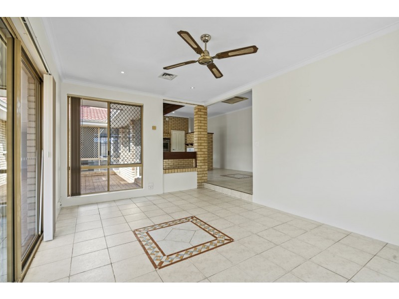 23 Explorer Drive, Thornlie WA 6108