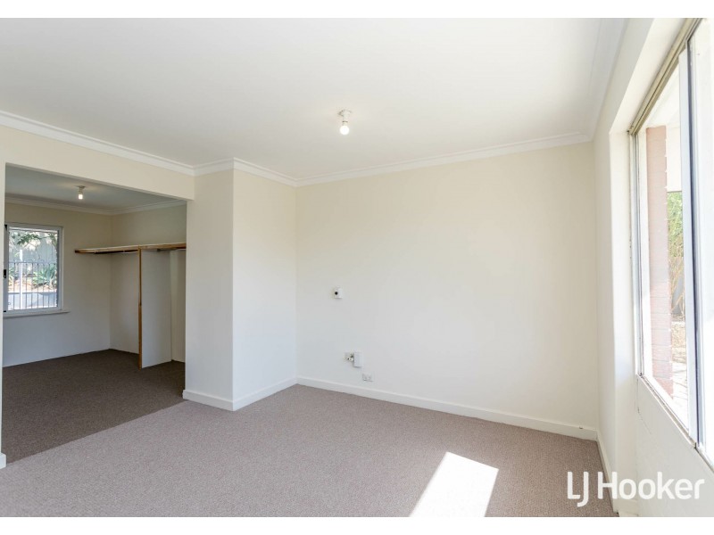 59 McNamara Drive, Thornlie WA 6108