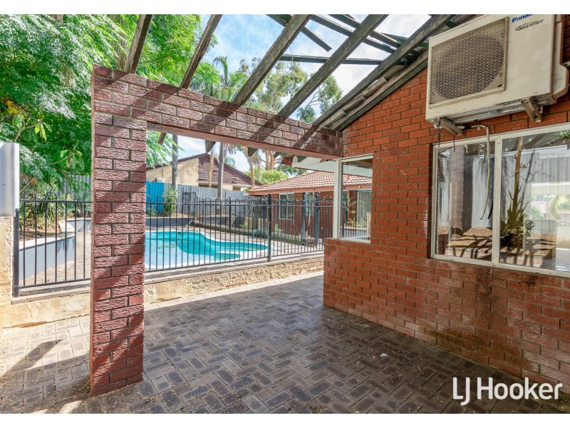 59 McNamara Drive, Thornlie WA 6108