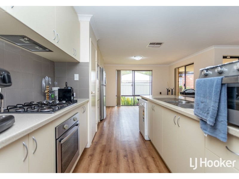 118 Runnymede Gate, Wellard WA 6170