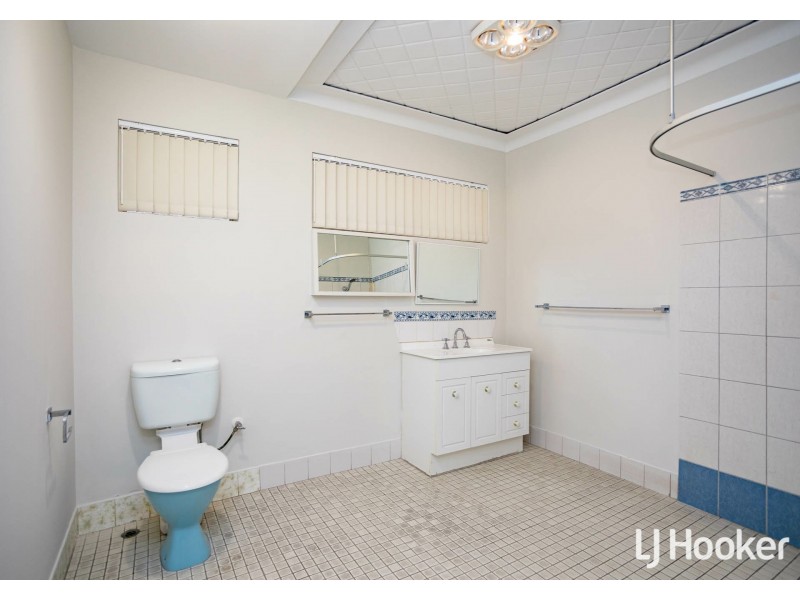 6 Angela Way, Maddington WA 6109