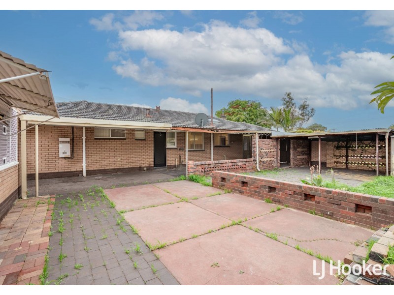 6 Angela Way, Maddington WA 6109