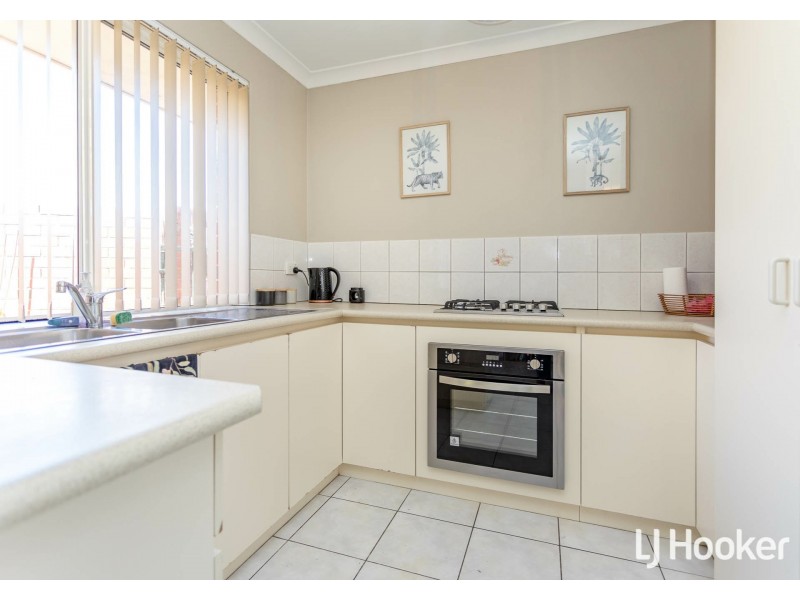 14/22 Swingler Way, Gosnells WA 6110