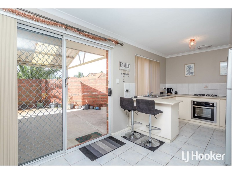 14/22 Swingler Way, Gosnells WA 6110