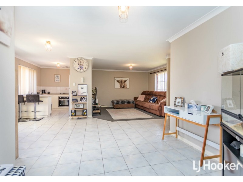 14/22 Swingler Way, Gosnells WA 6110