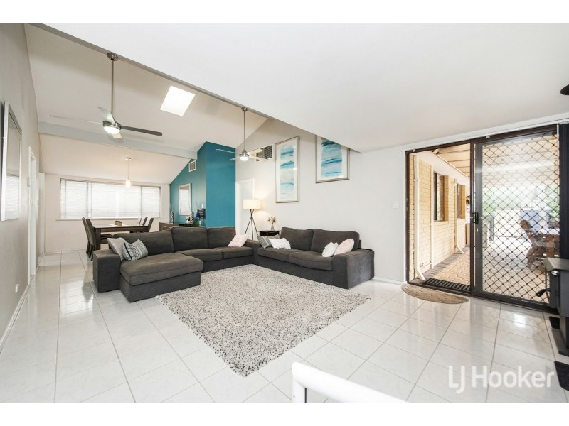 70 Regency Drive, Thornlie WA 6108