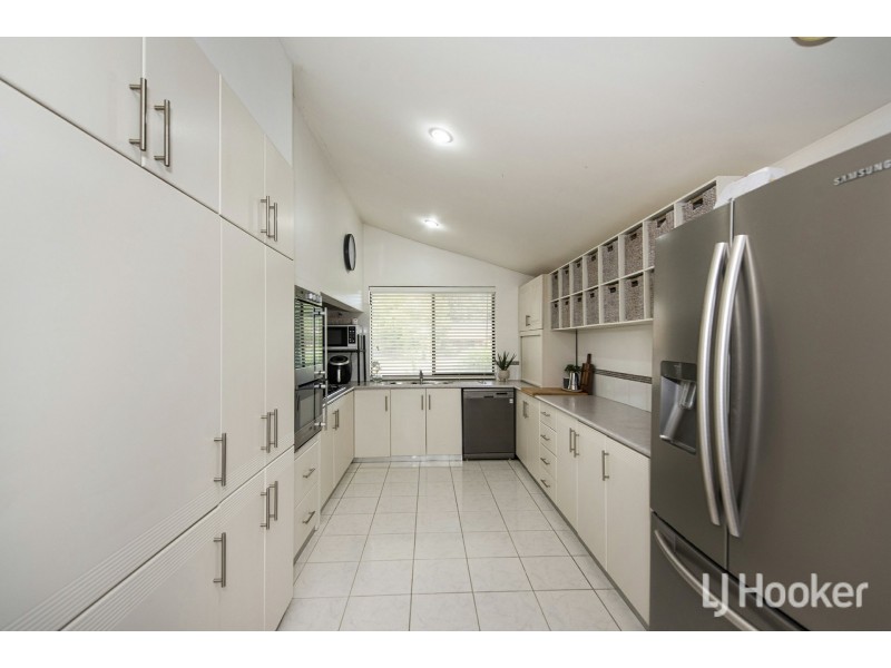 70 Regency Drive, Thornlie WA 6108