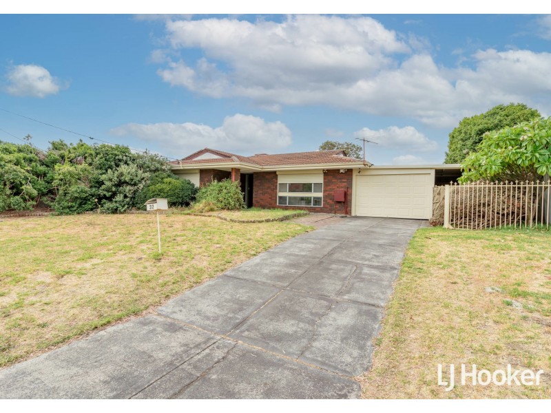 32 Chevalier Way, Thornlie WA 6108