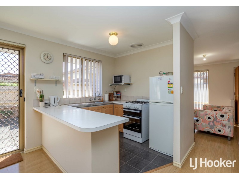 8/6 Auric Place, Maddington WA 6109