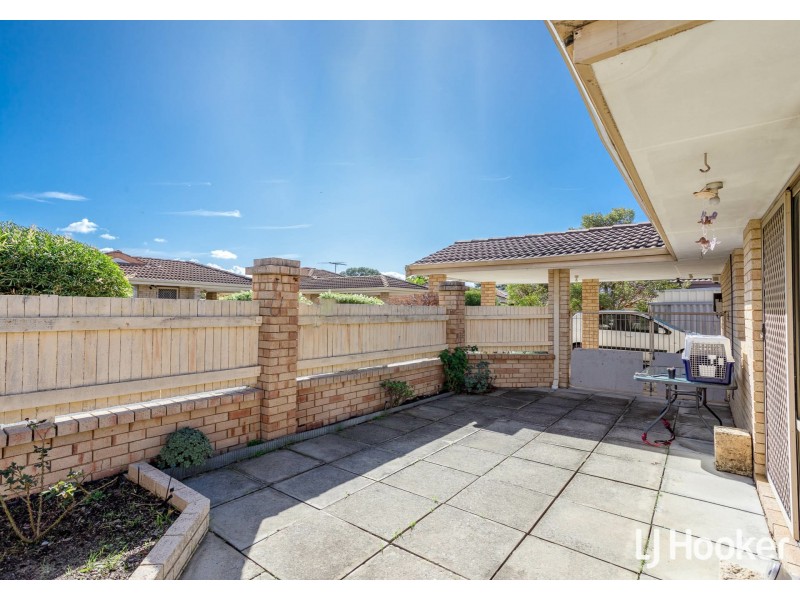 8/6 Auric Place, Maddington WA 6109