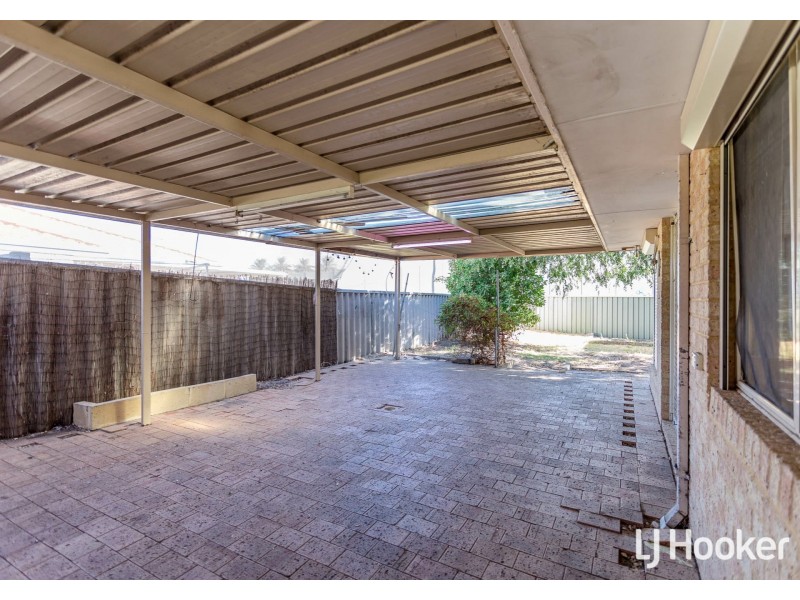 7 Hotchkiss Close, Thornlie WA 6108