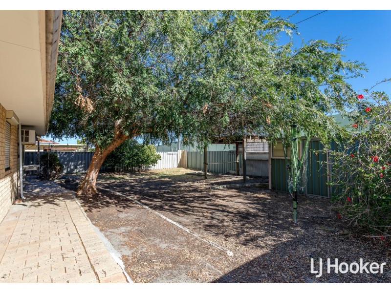 7 Hotchkiss Close, Thornlie WA 6108