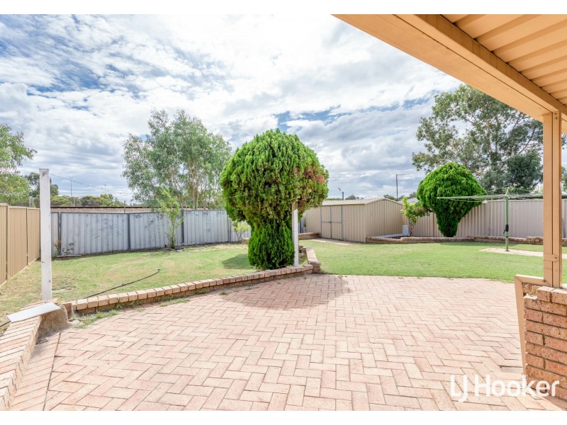 19 Nyandi Court, Thornlie WA 6108