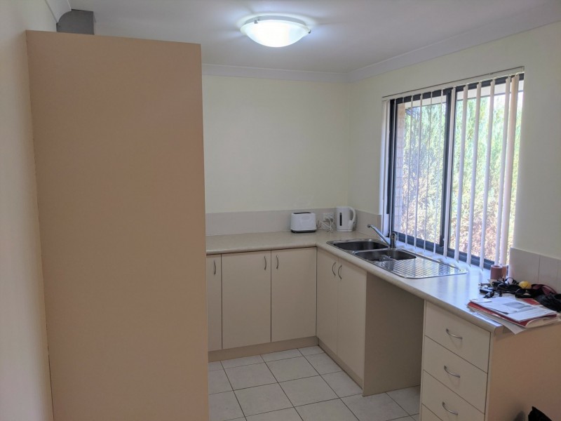 8/64 Sixth Road, Armadale WA 6112