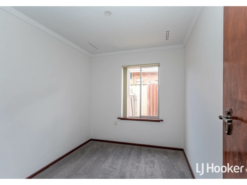 1 Cowan Street, Maddington WA 6109