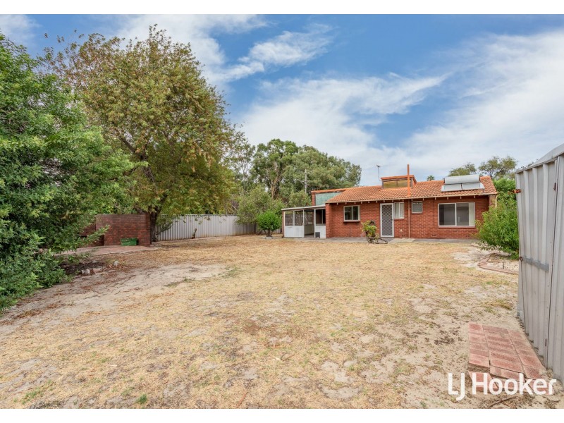 1 Cowan Street, Maddington WA 6109