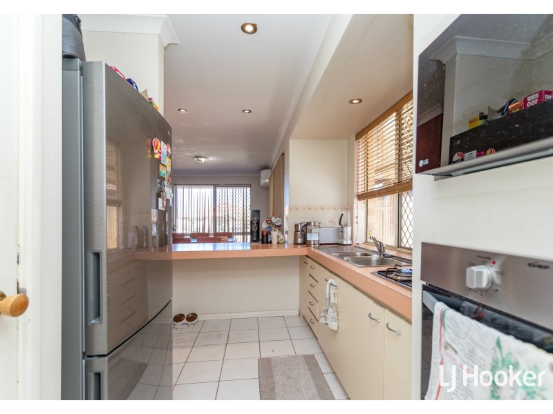 12 Blakemore Retreat, Huntingdale WA 6110