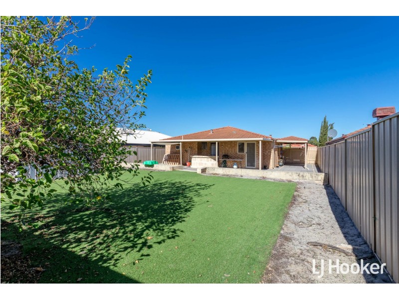 12 Blakemore Retreat, Huntingdale WA 6110