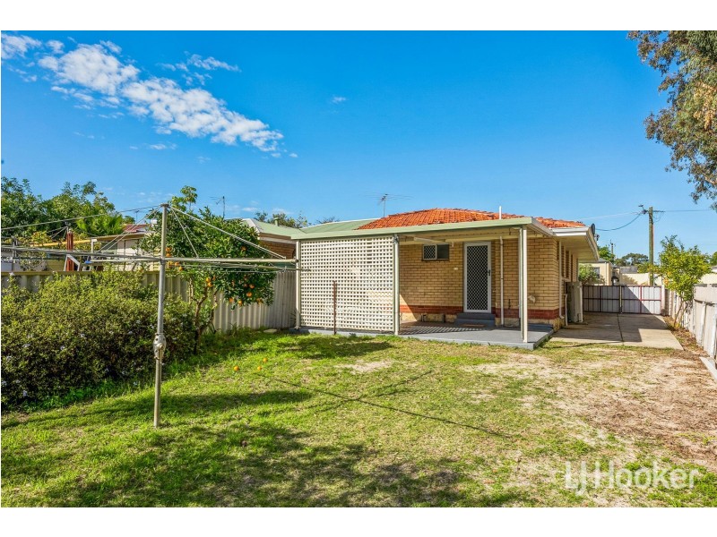 14A Banksia Circle, Thornlie WA 6108