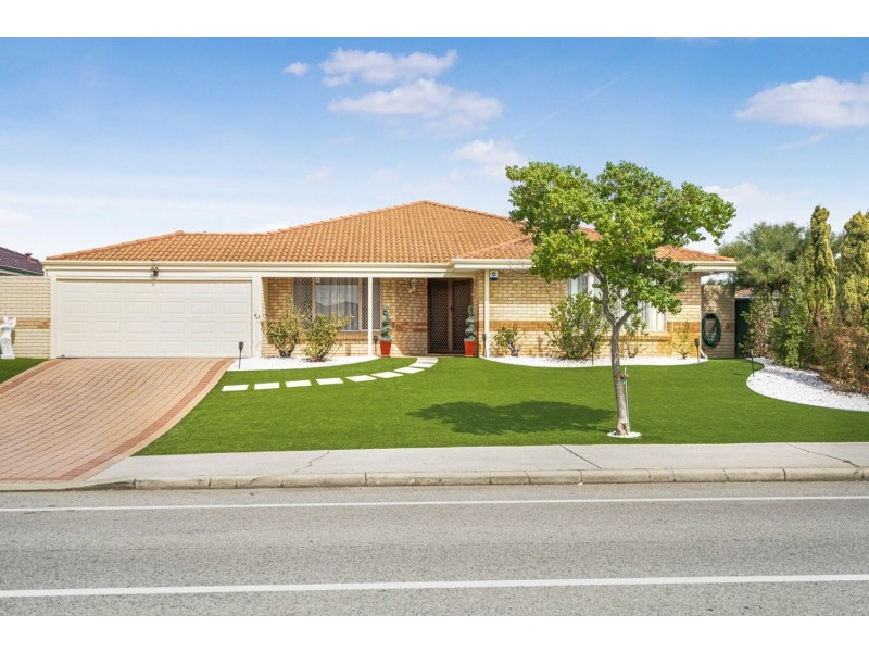 38 Sugarwood Drive, Thornlie WA 6108