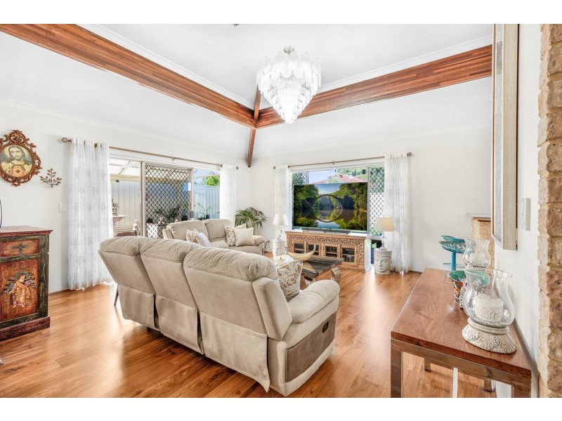 38 Sugarwood Drive, Thornlie WA 6108