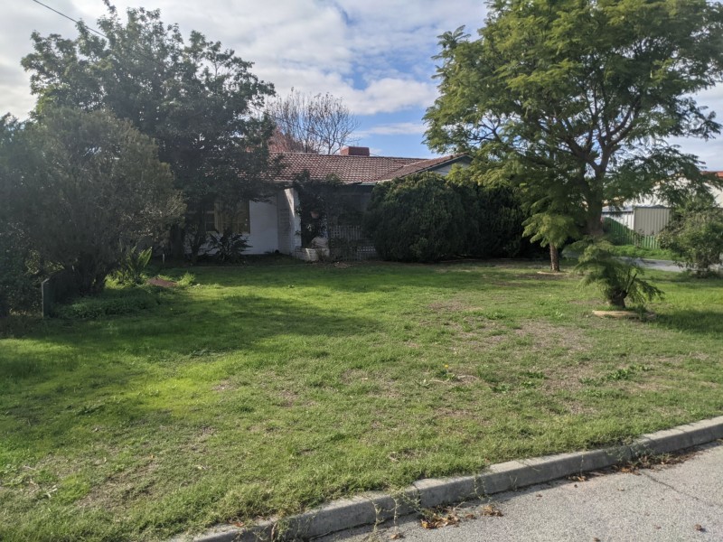 15 Lindy Way, Camillo WA 6111