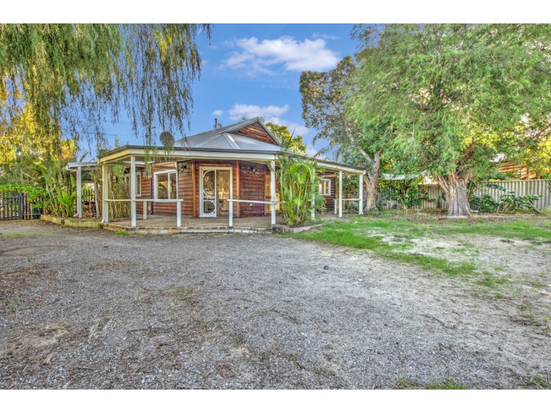 82 Crandon Street, Gosnells WA 6110