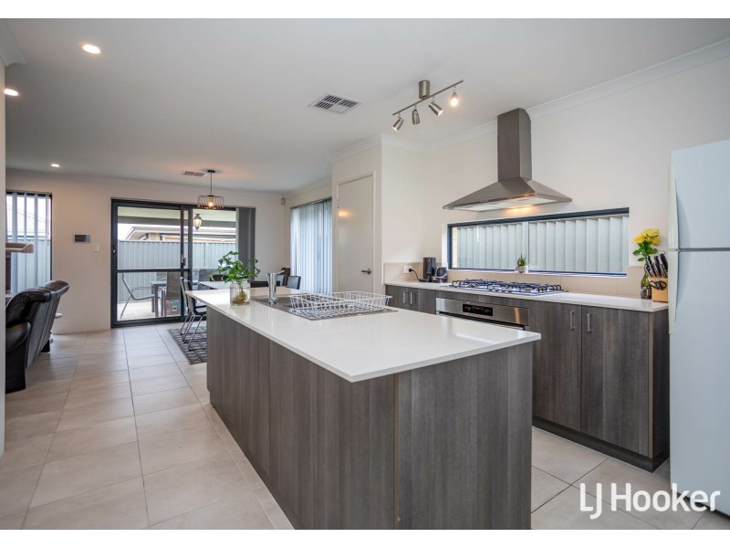 5 Evandale Way, Harrisdale WA 6112