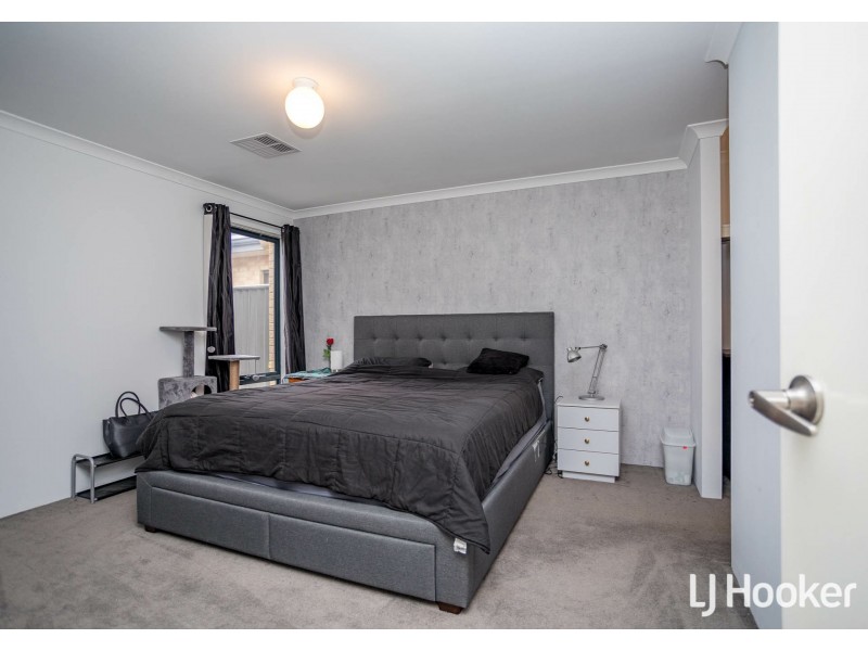 5 Evandale Way, Harrisdale WA 6112