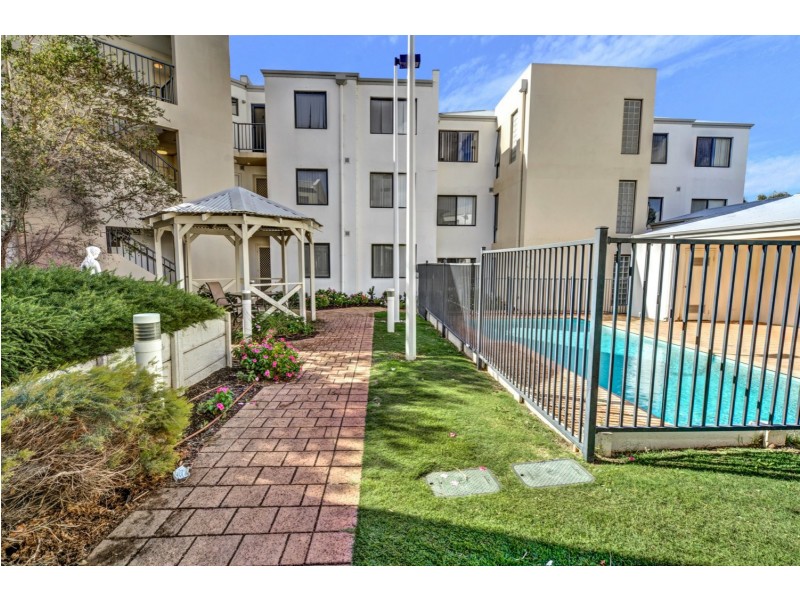 10/17 Southdown Place, Thornlie WA 6108