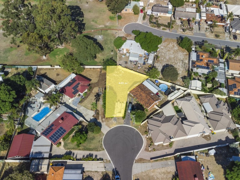 20 Drayton Court, Kelmscott WA 6111