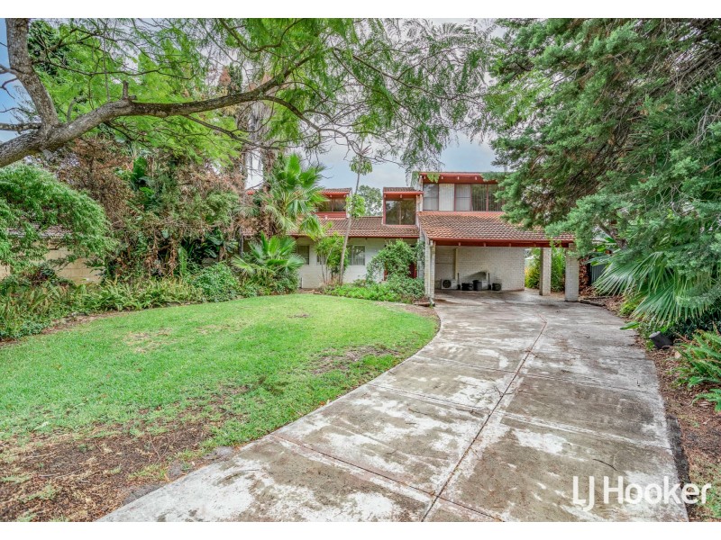 55 Regency Drive, Thornlie WA 6108