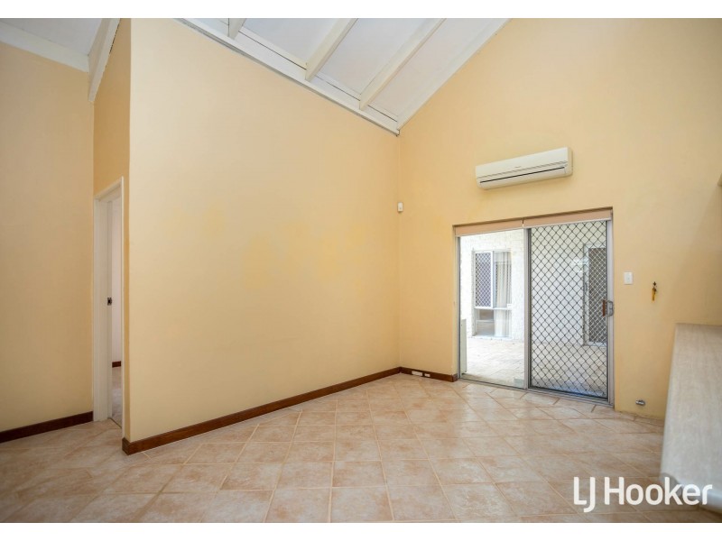 55 Regency Drive, Thornlie WA 6108