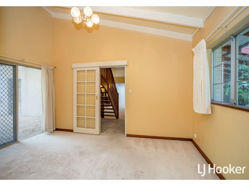 55 Regency Drive, Thornlie WA 6108