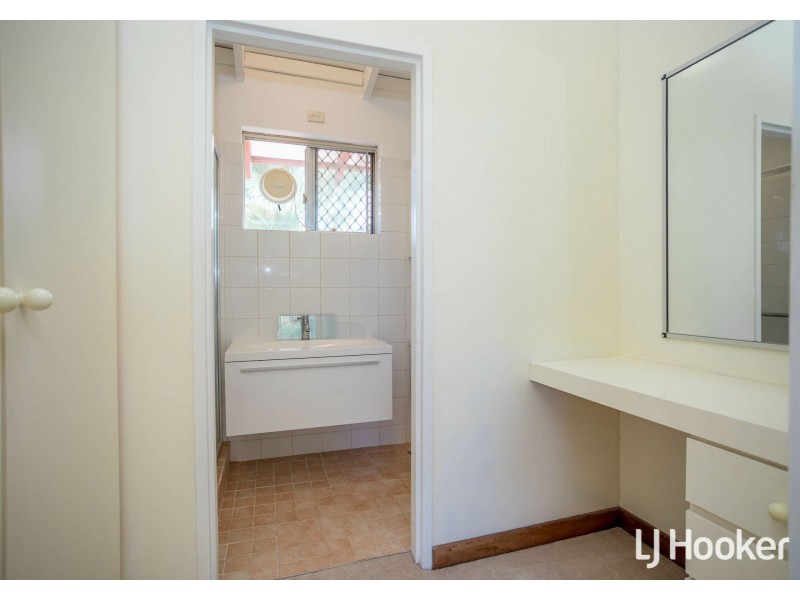 55 Regency Drive, Thornlie WA 6108